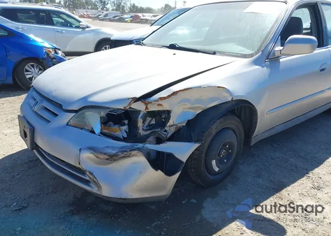 2001 Honda Accord 2.3 Lx из США, поврежденный, VIN 3HGCG66541G704053